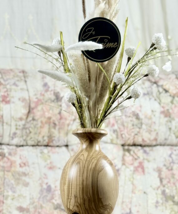 vase de fleur en bois d'olivier